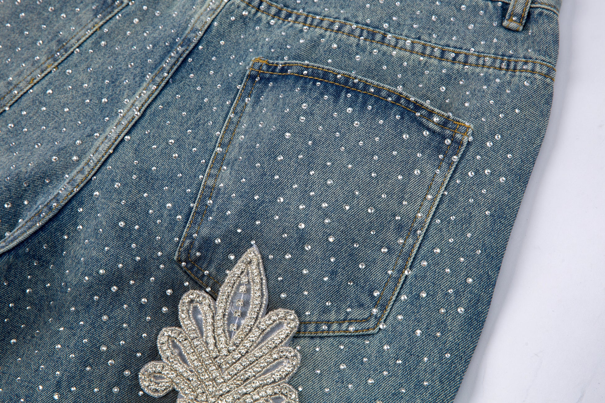RHINESTONE V PATCH DENIM BLUE